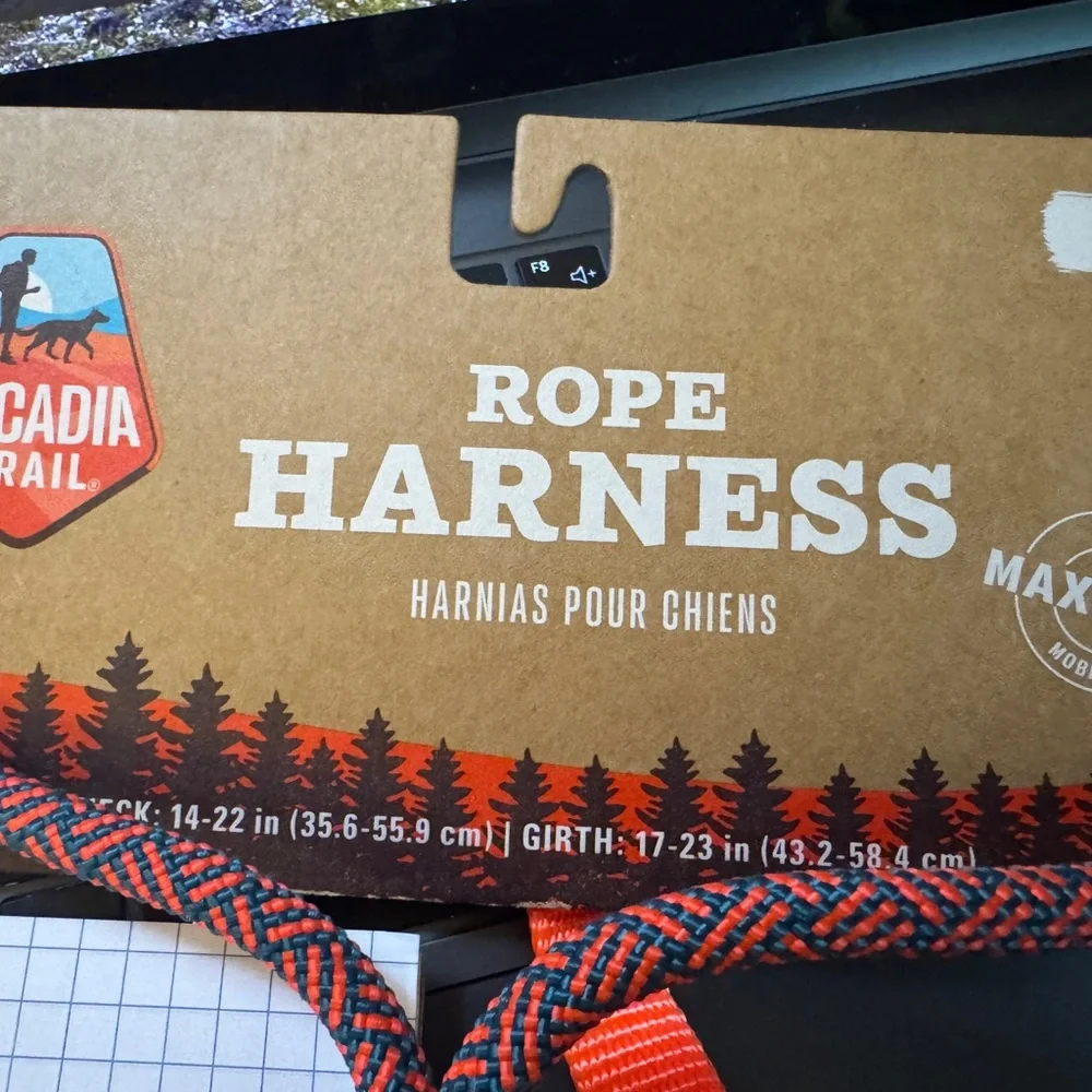 NWT ARCADIA TRAIL DOG HARNESS. Rope Max Mobility Sz S Neck 14-22” Girth 17-23”